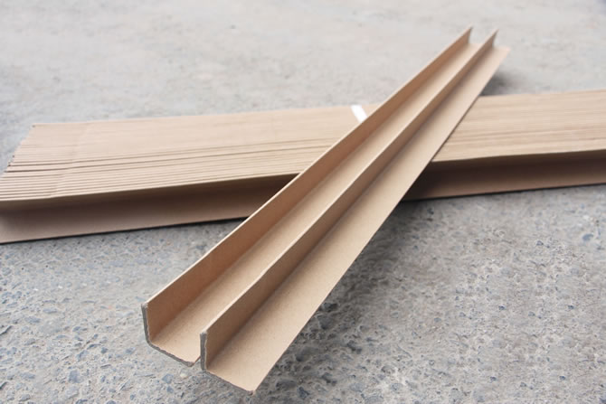 博悅佳輕質(zhì)隔墻板包裝防撞條，便于輕質(zhì)隔墻板產(chǎn)品長途運輸